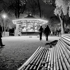 PARIS in black &&nbsp;white